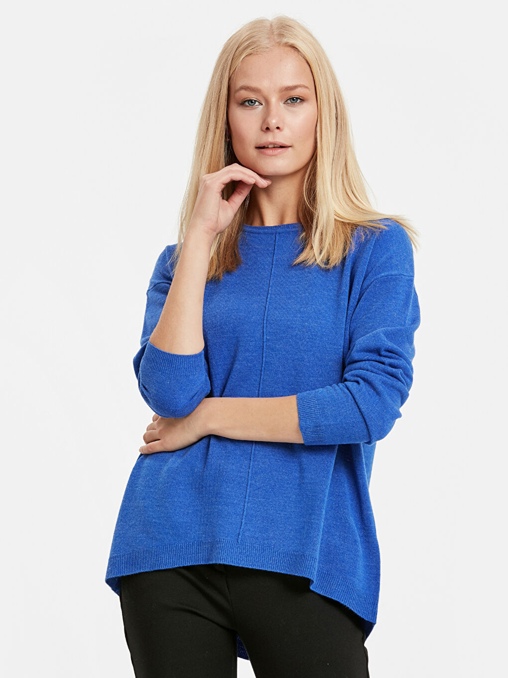 Woman BLUE Sweater