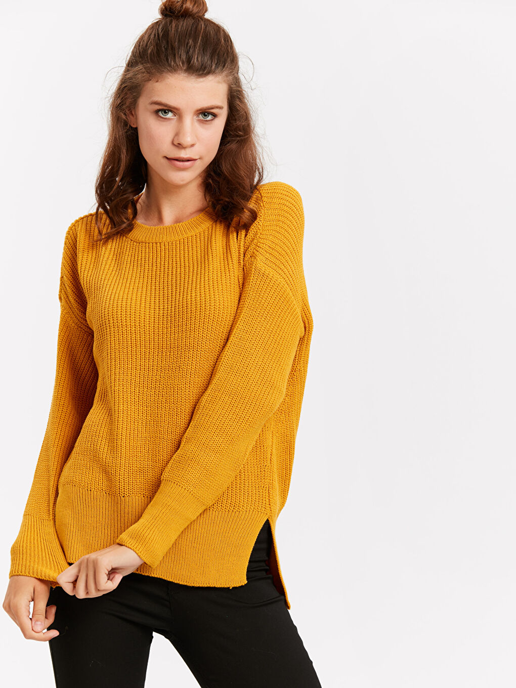 Woman YELLOW Sweater