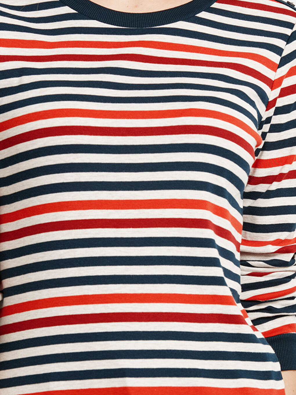 Beyaz-Açık Gri-Koyu Mavi Tişört-3