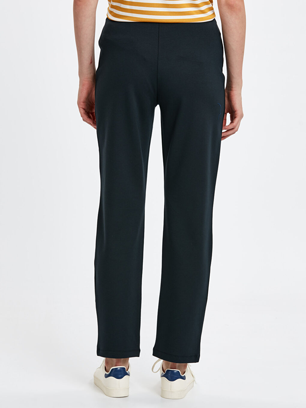 TAMNO PLAVA Donji Deo Trenerke Žena-2