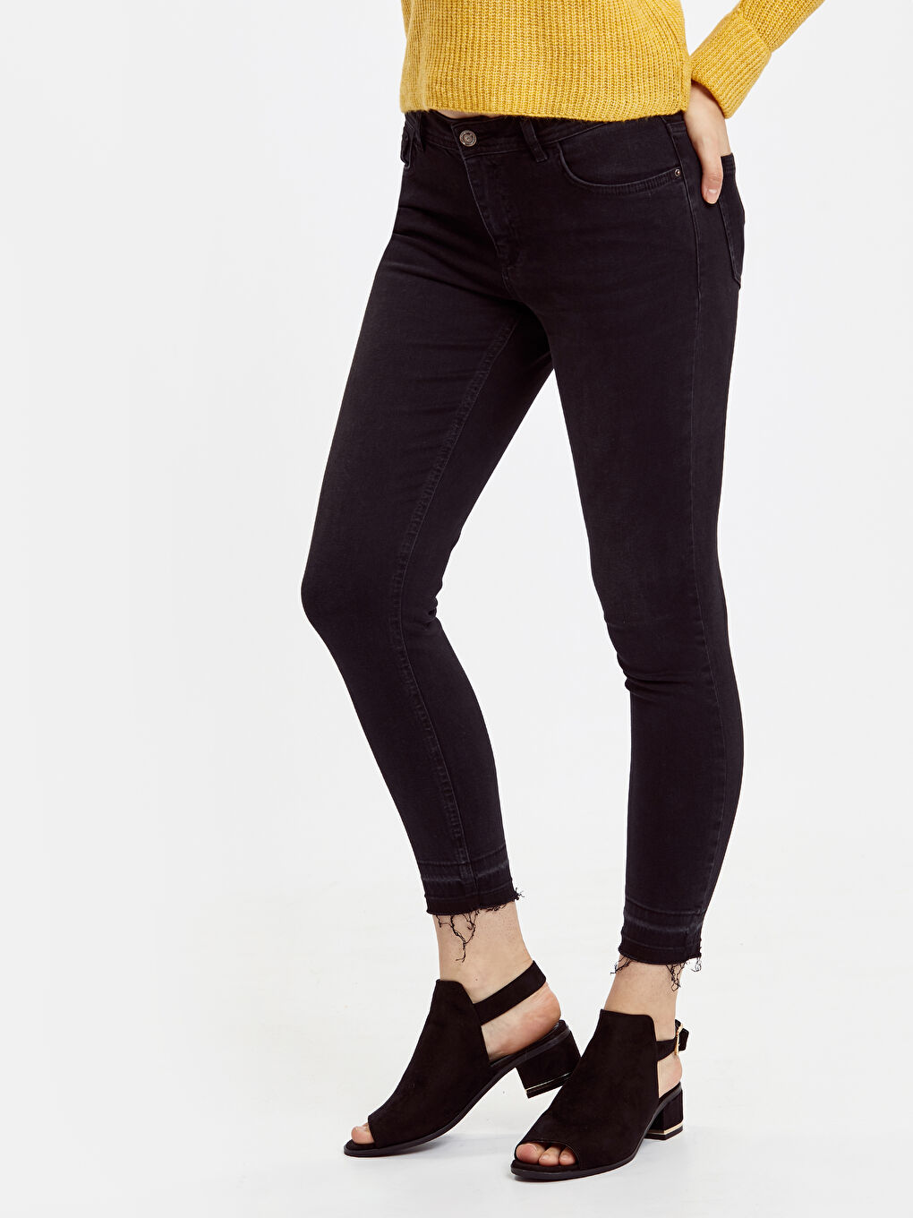 Woman BLACK Jeans-1