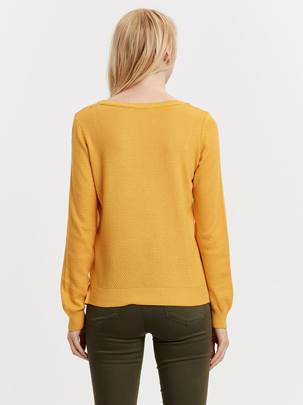 Self-Patterned Lightweight Jumper-1