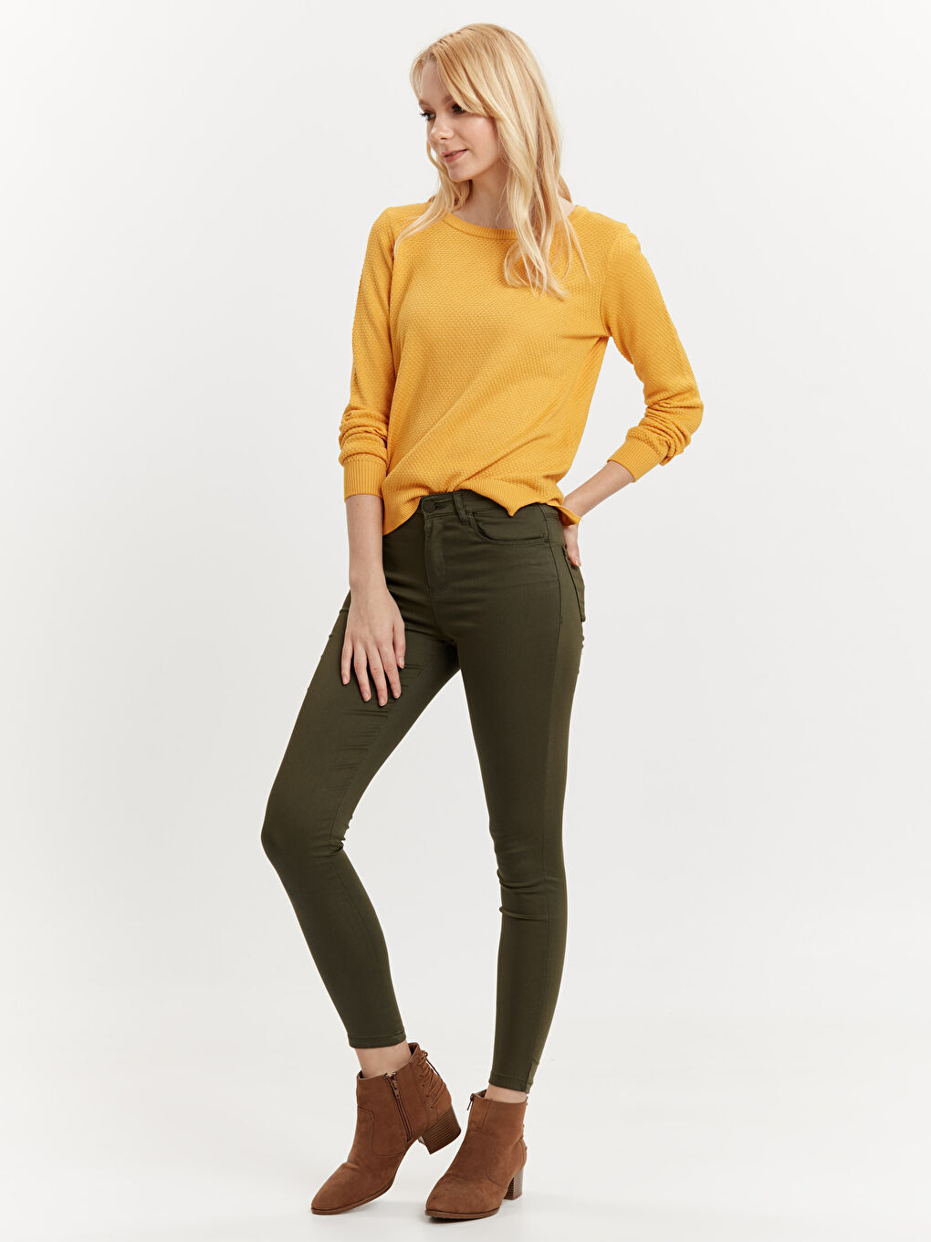 Self-Patterned Lightweight Jumper-2
