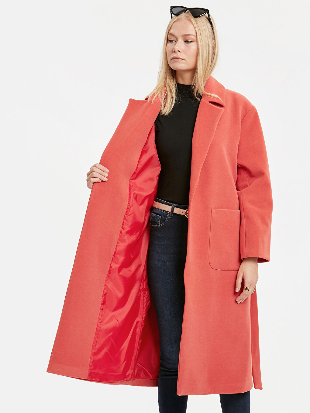 Палто тип Peacoat с колан на талията-1