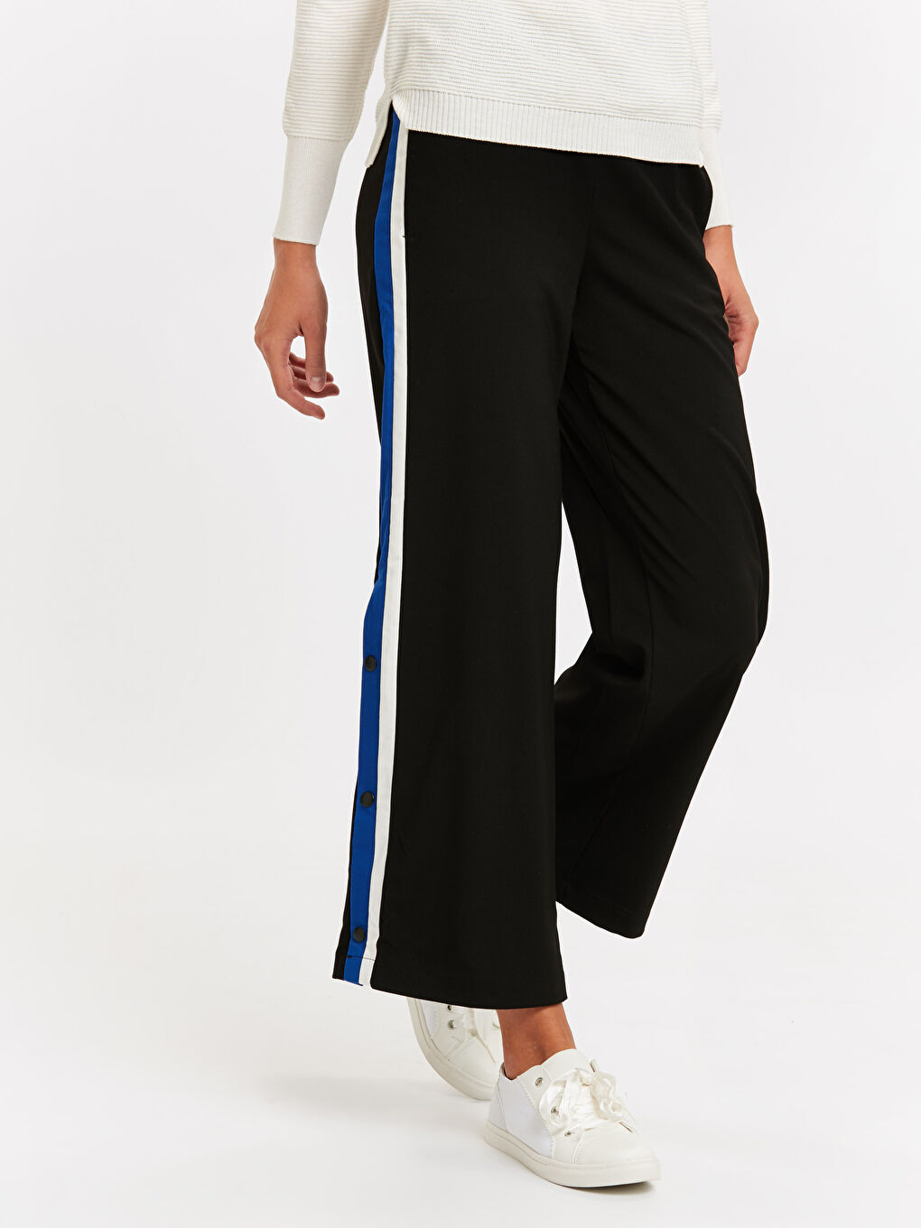 Woman BLACK Trousers-1