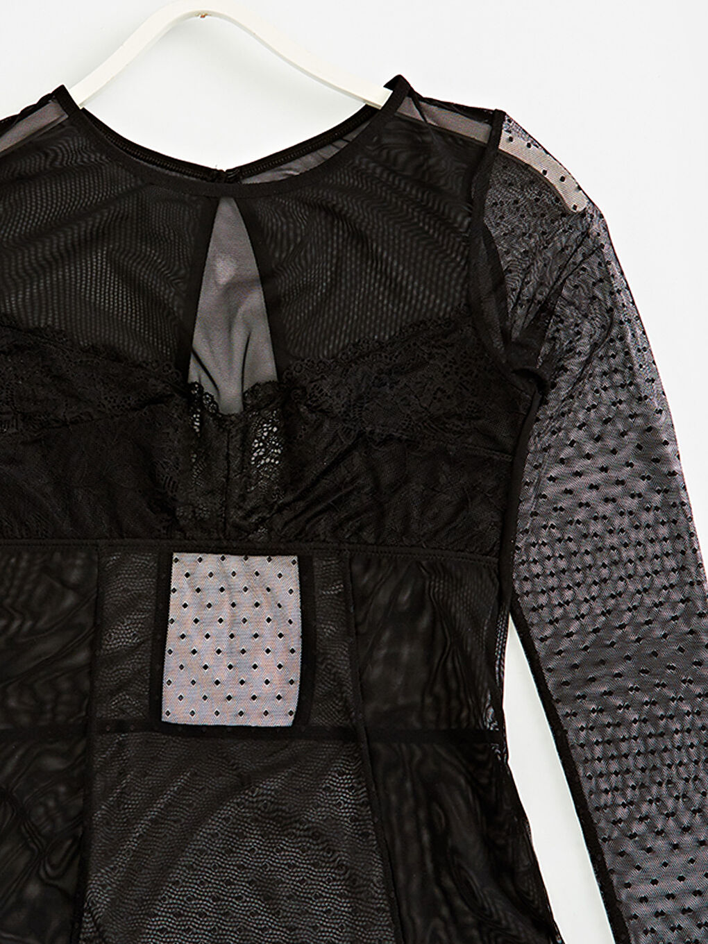 Боди Женское Кружевное Джерси Стандартного Кроя-2