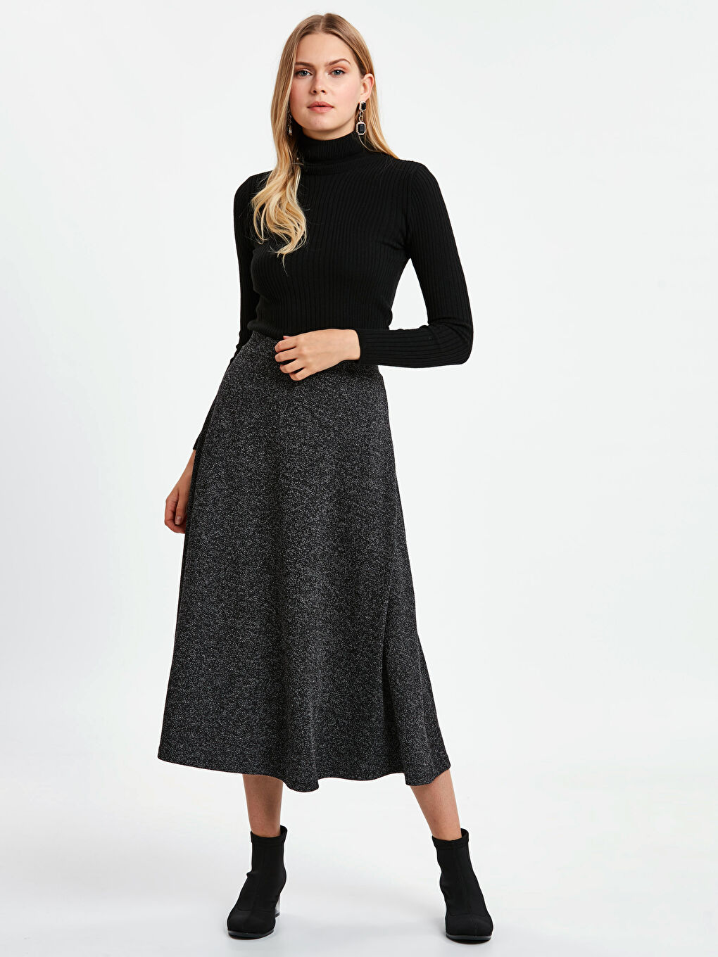 Comfortable Fit Women's Skirt