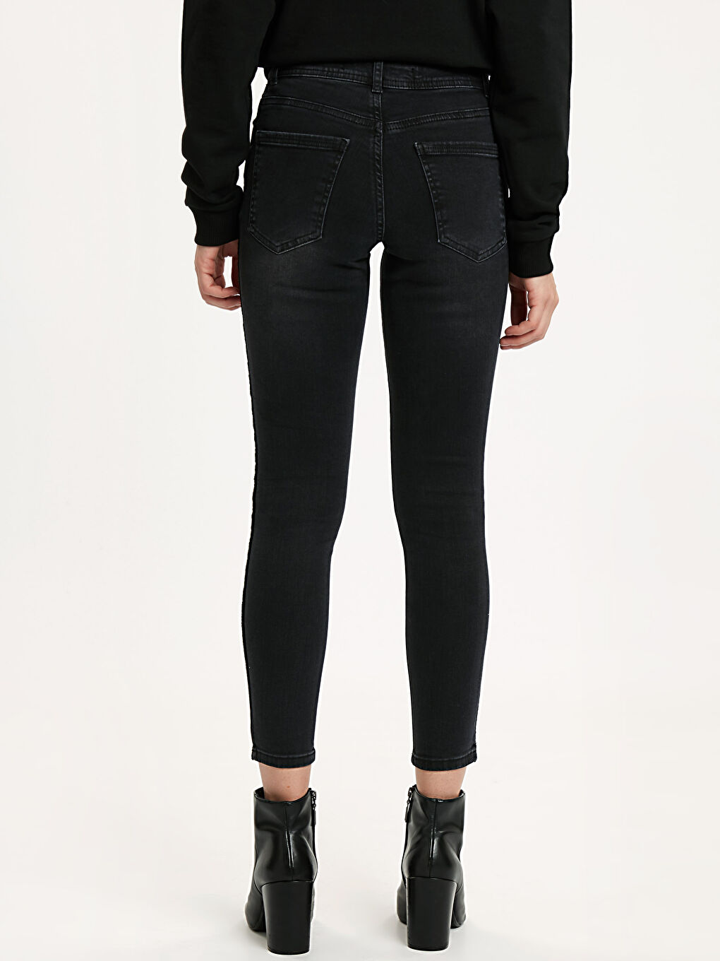 Woman BLACK Jeans-2