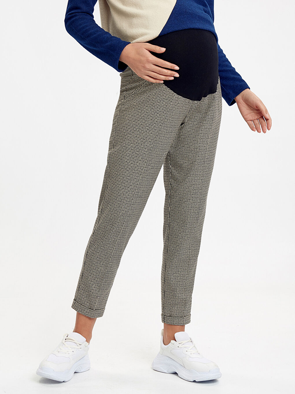 Женщины Бежевый Брюки-1