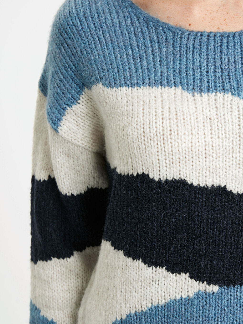 Woman BLUE Sweater-3