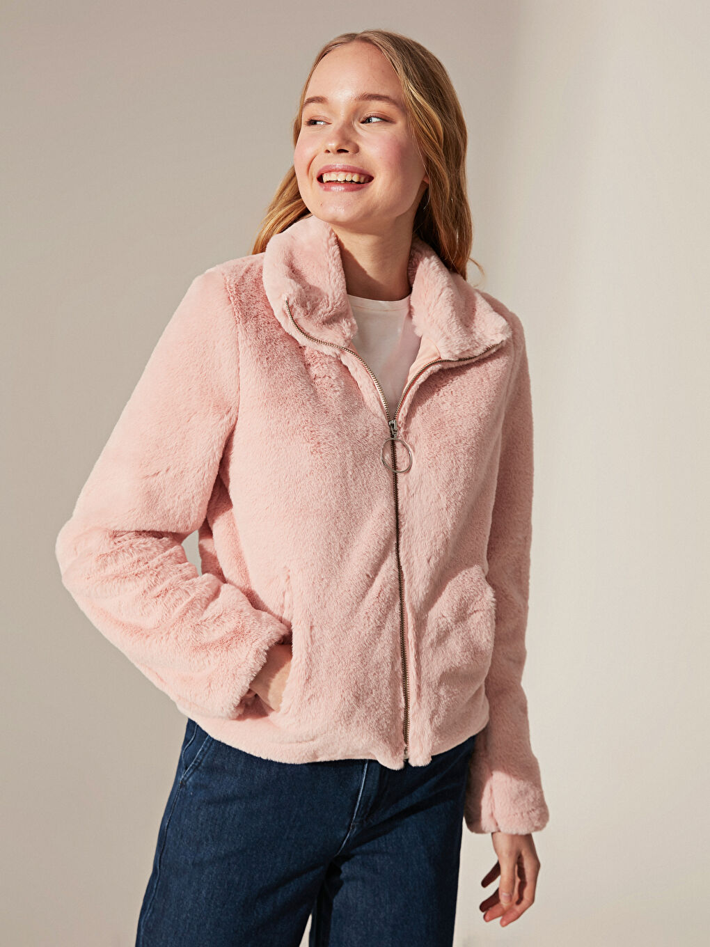 Pembe Dik Yaka Pelüş Mont