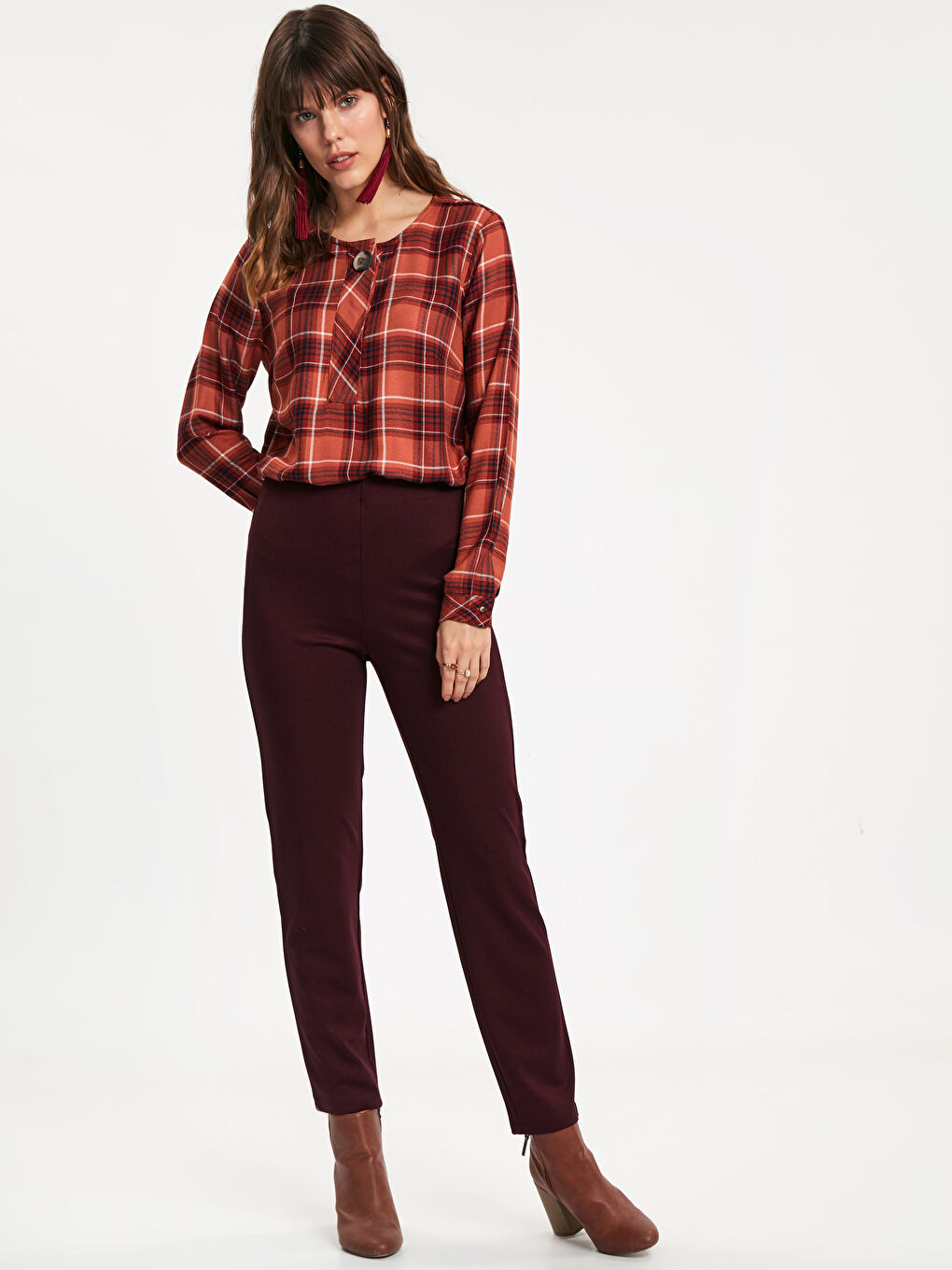 Kahverengi Ekoseli Bluz-2