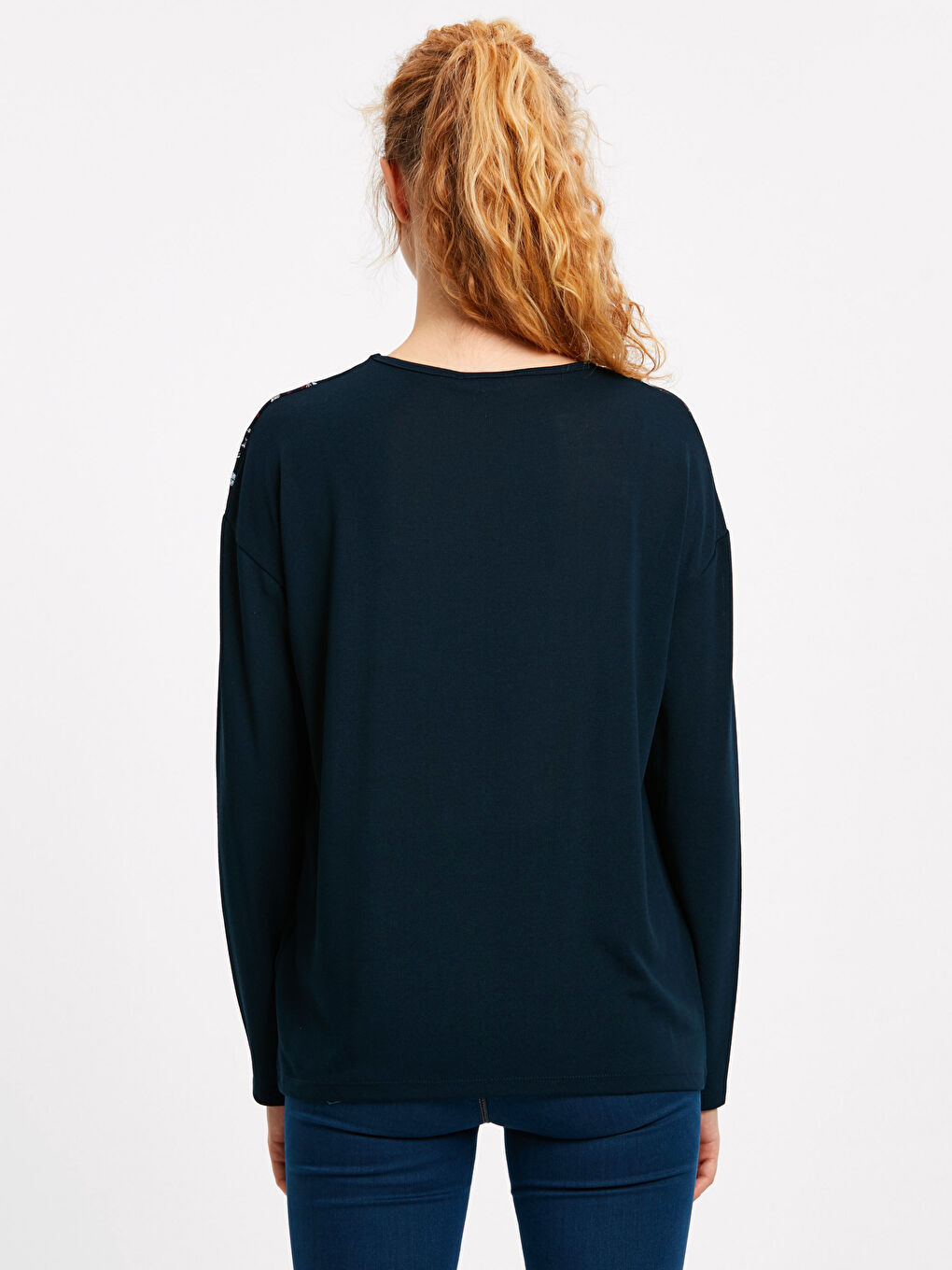 Crew Neck Standard Fit Long Sleeve Women's Embroidered T-Shirt-1