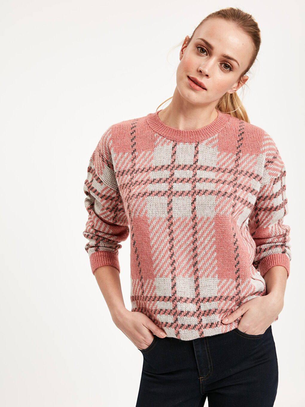 Bisiklet Yaka Uzun Kollu Kadın Triko Kazak