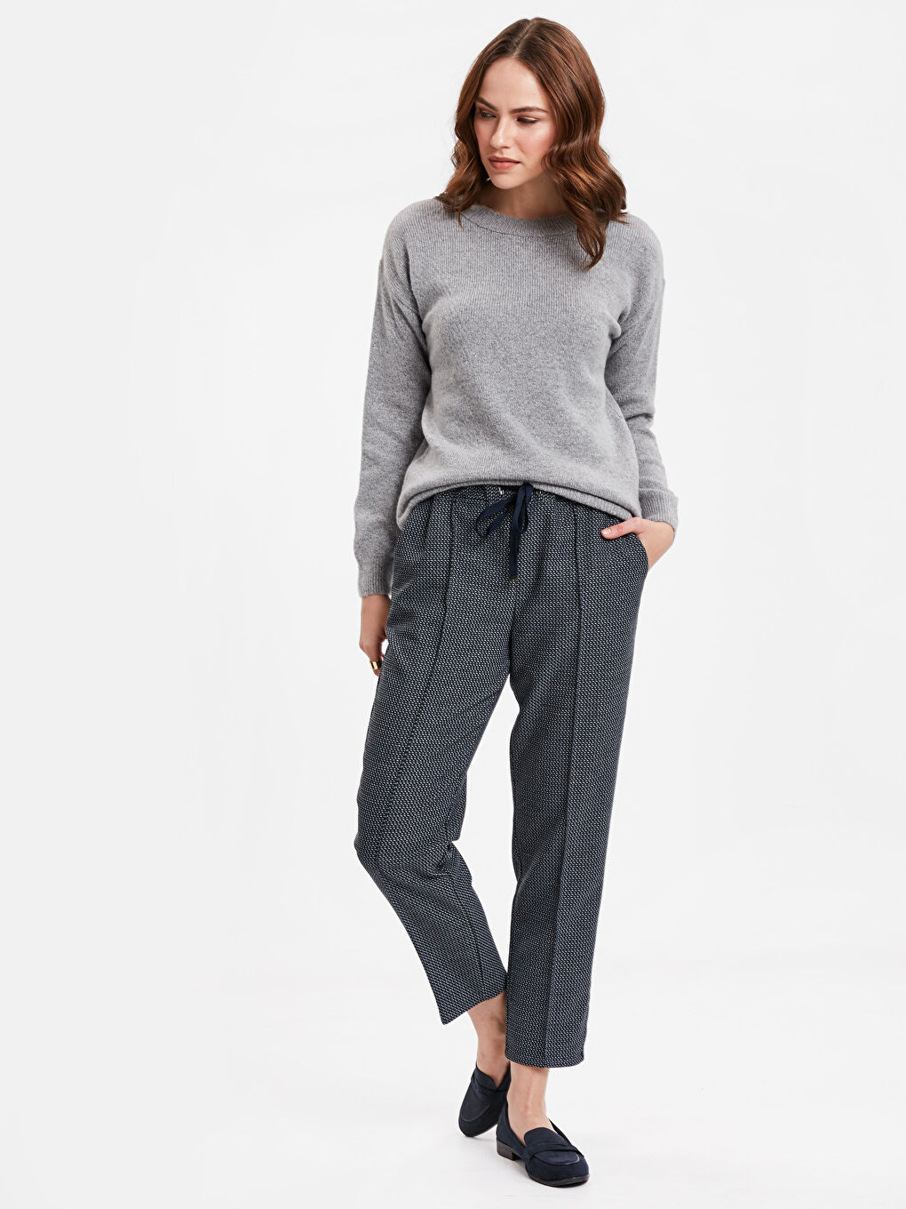 Жена Сиво Пуловер -2