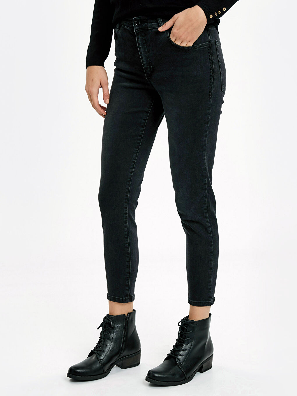 جينز عطارد بقصة نحيفة للسيدات-1