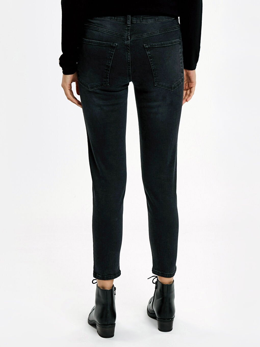 جينز عطارد بقصة نحيفة للسيدات-2