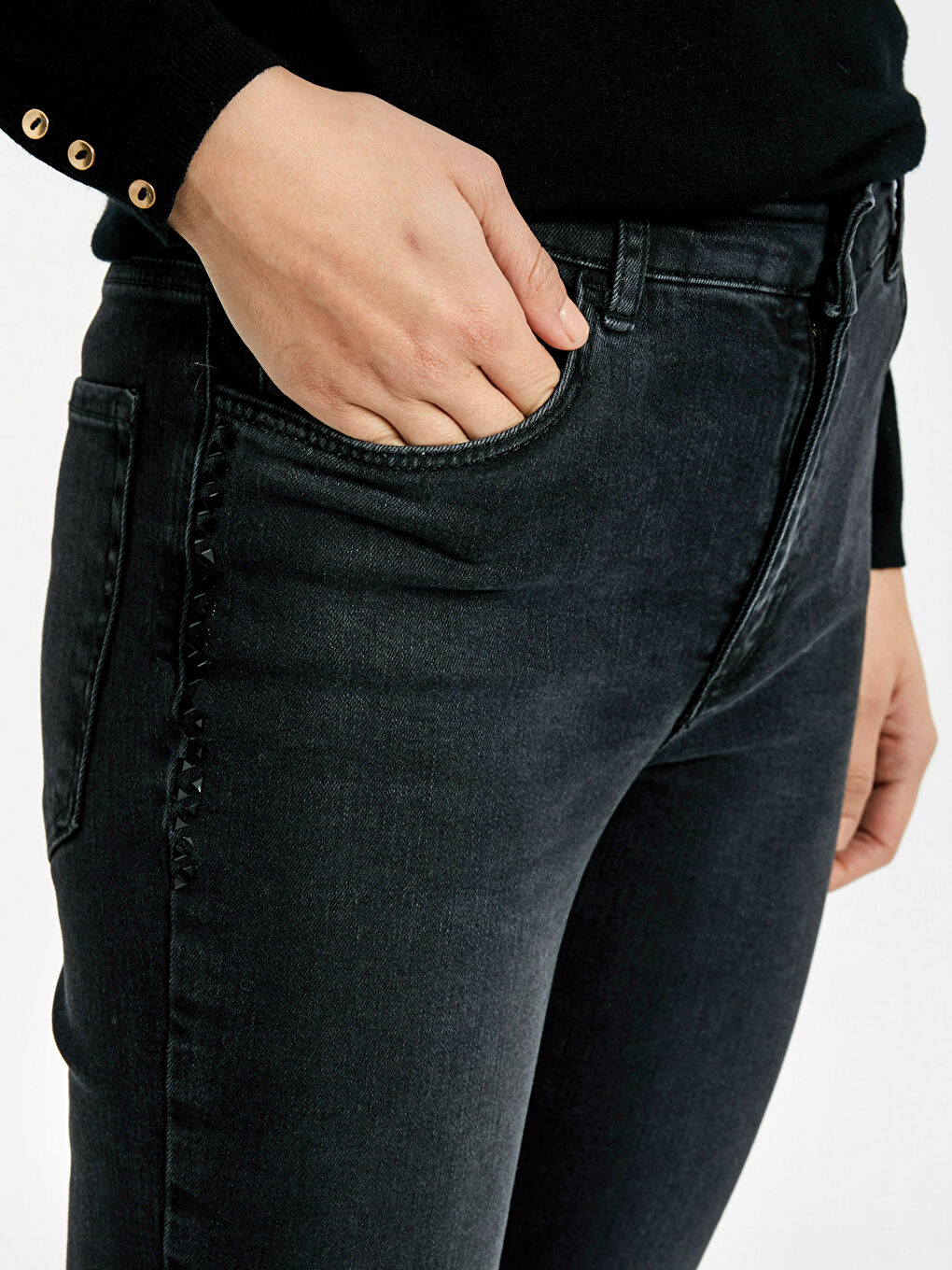 جينز عطارد بقصة نحيفة للسيدات-3