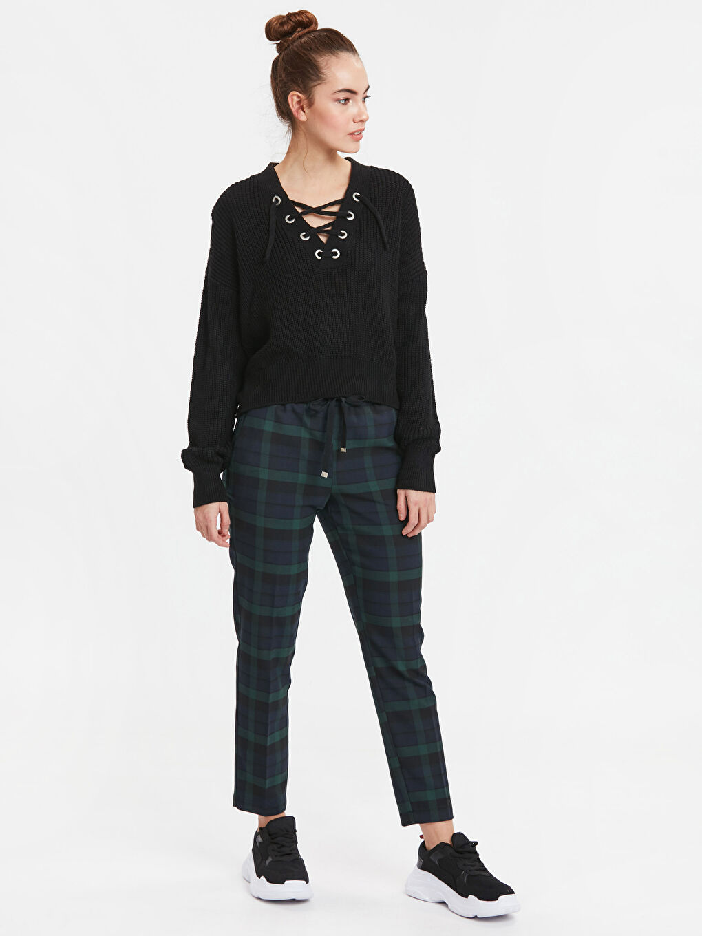 Woman BLACK Sweater-2