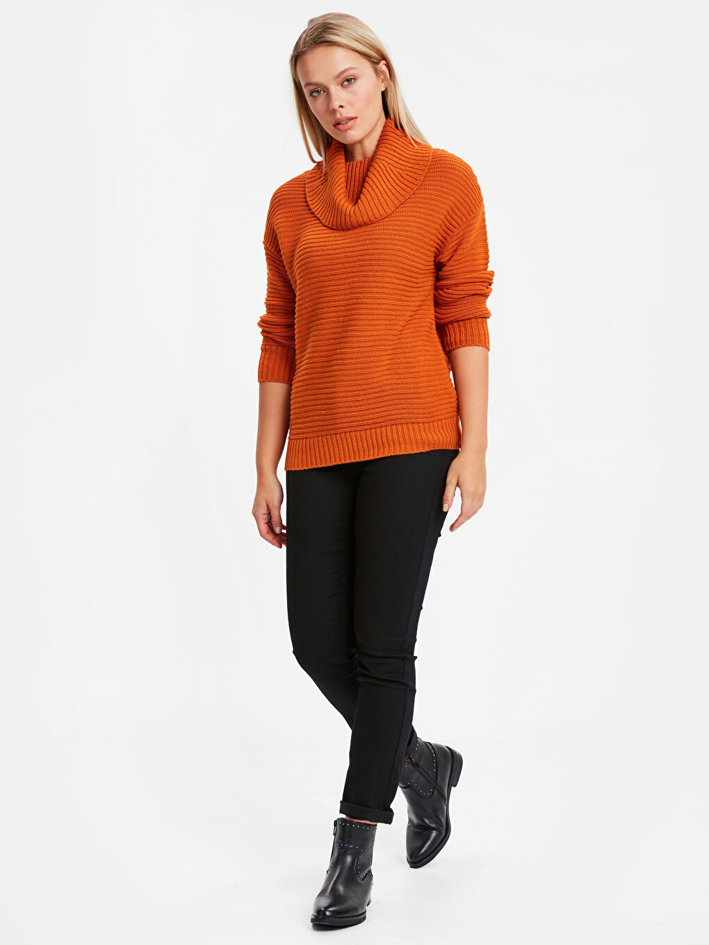 Woman ORANGE Sweater-2