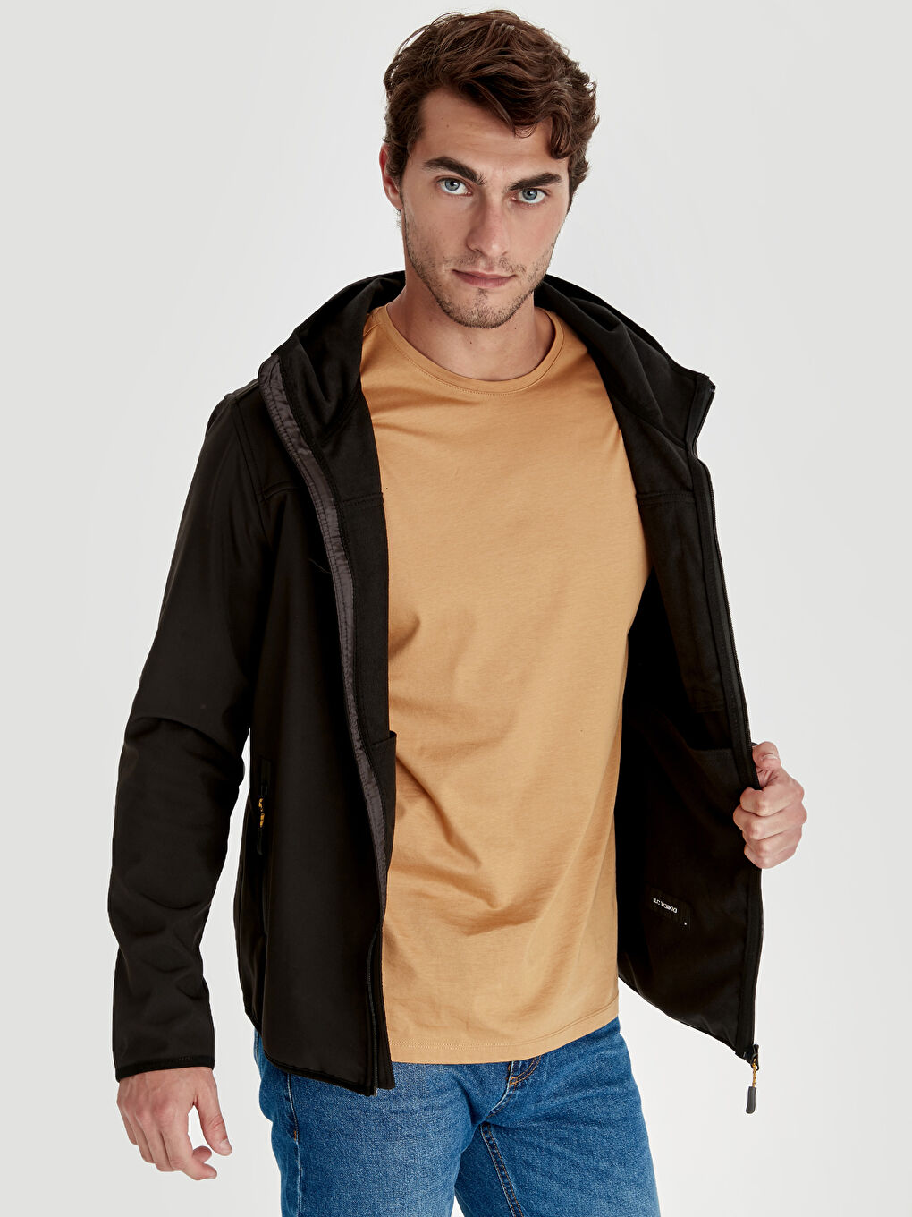 Yeni Siyah Yağmurluk