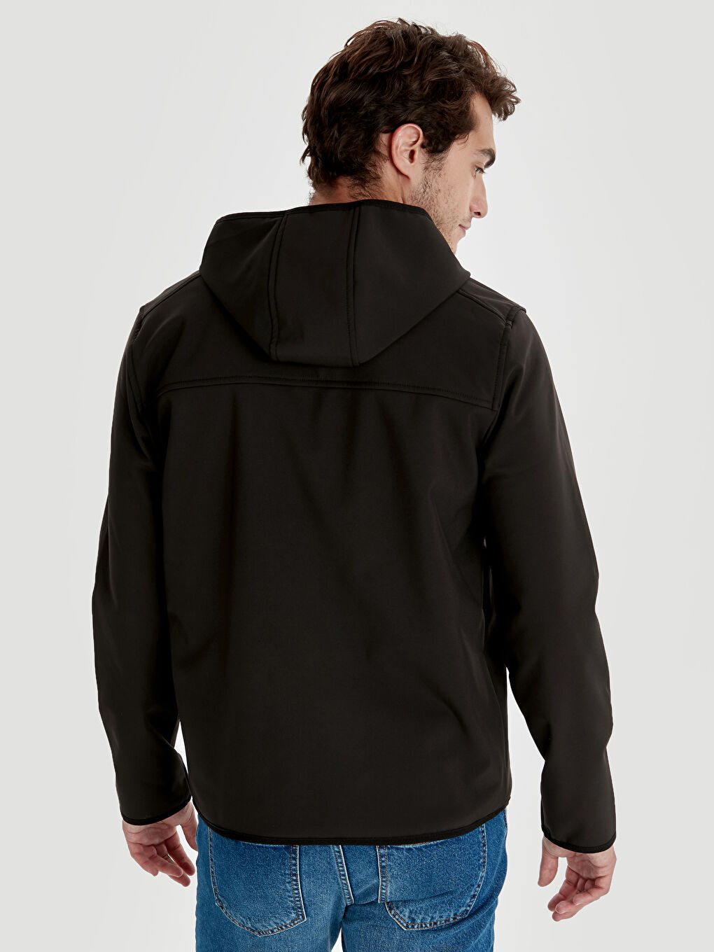 Yeni Siyah Yağmurluk-2