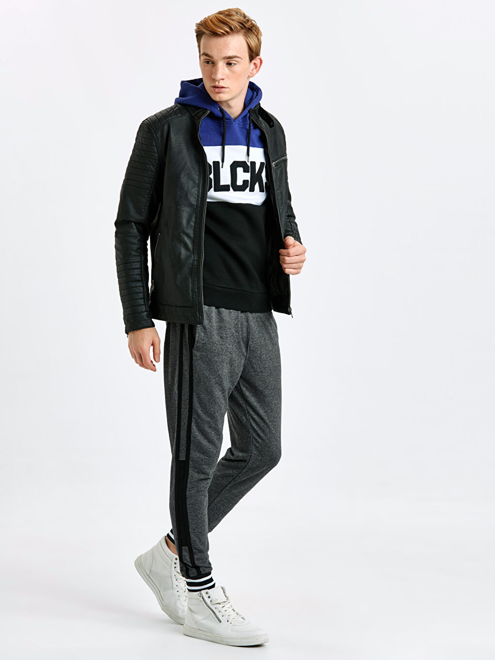 Siyah Deri Görünümlü İnce Mont-3