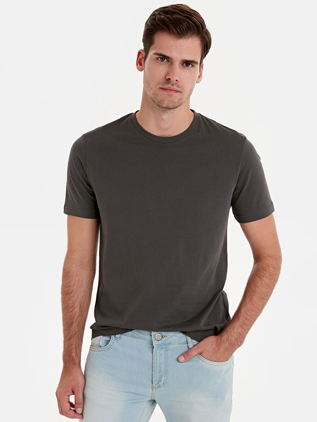 تي شيرت رمادى مختلف الدرجات رجال