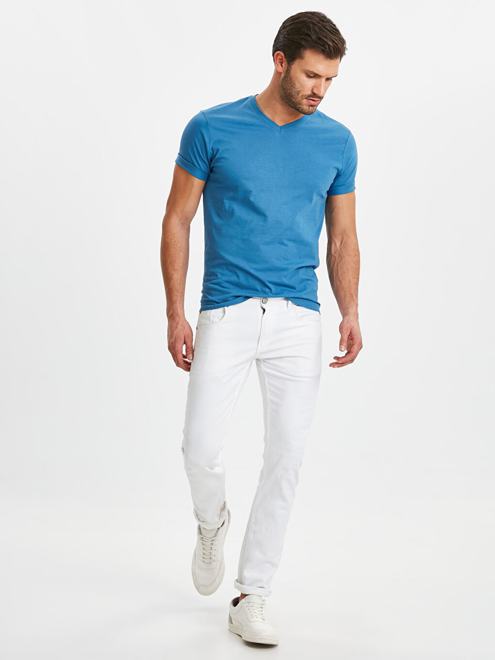 Mavi V Yaka Kısa Kollu Basic Pamuklu Tişört-2