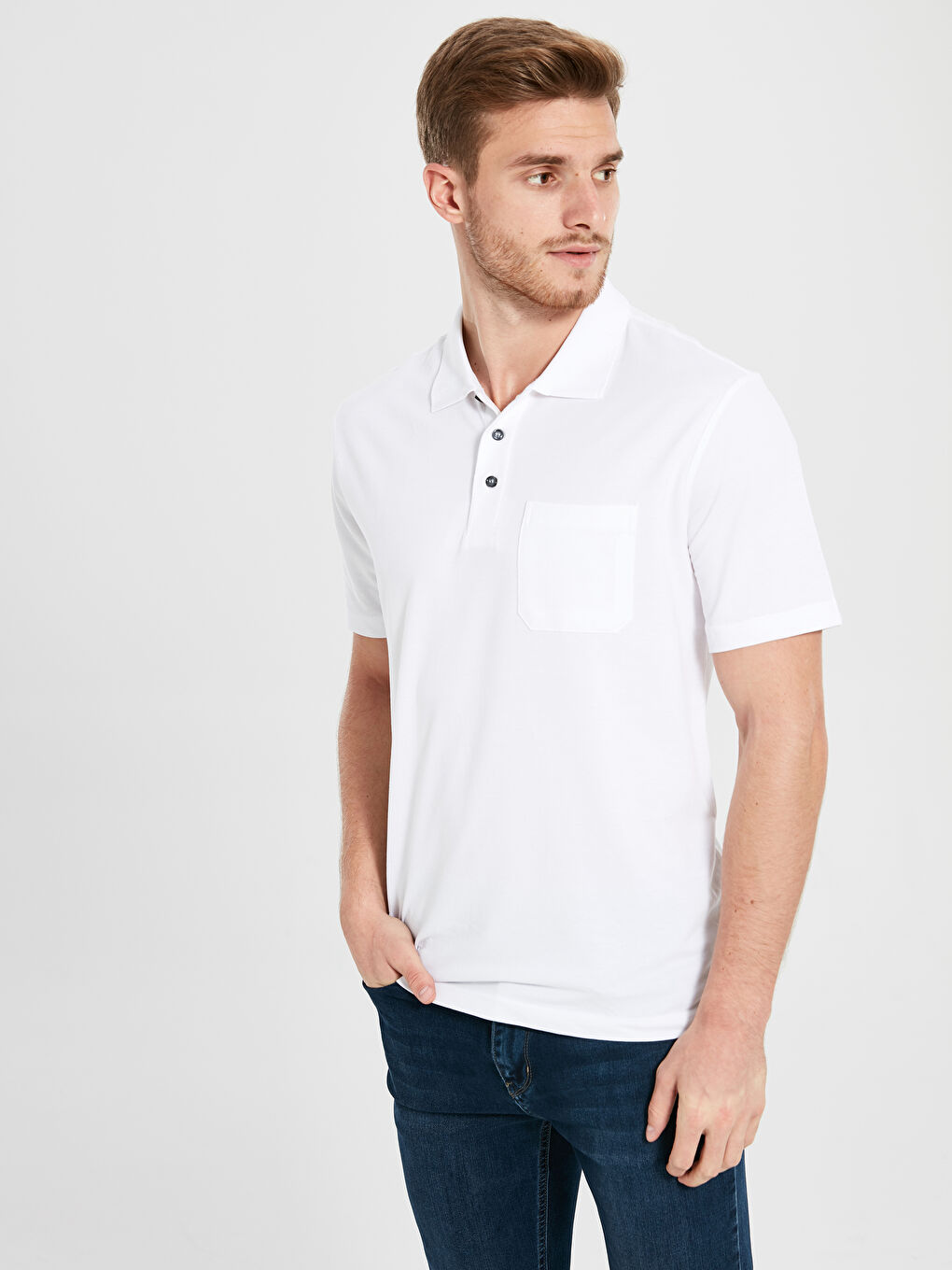 Beyaz Baskılı Polo Yaka Kısa Kollu Pike Tişört-1