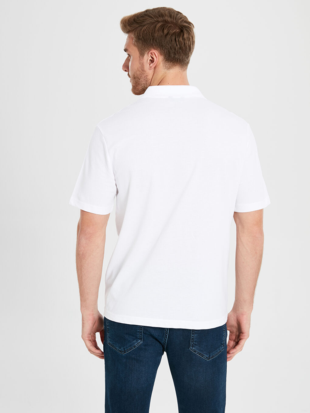 Beyaz Baskılı Polo Yaka Kısa Kollu Pike Tişört-2