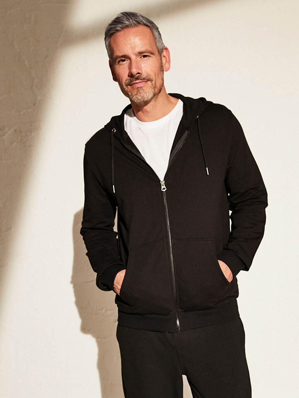 Yeni Siyah Sweatshirt-1