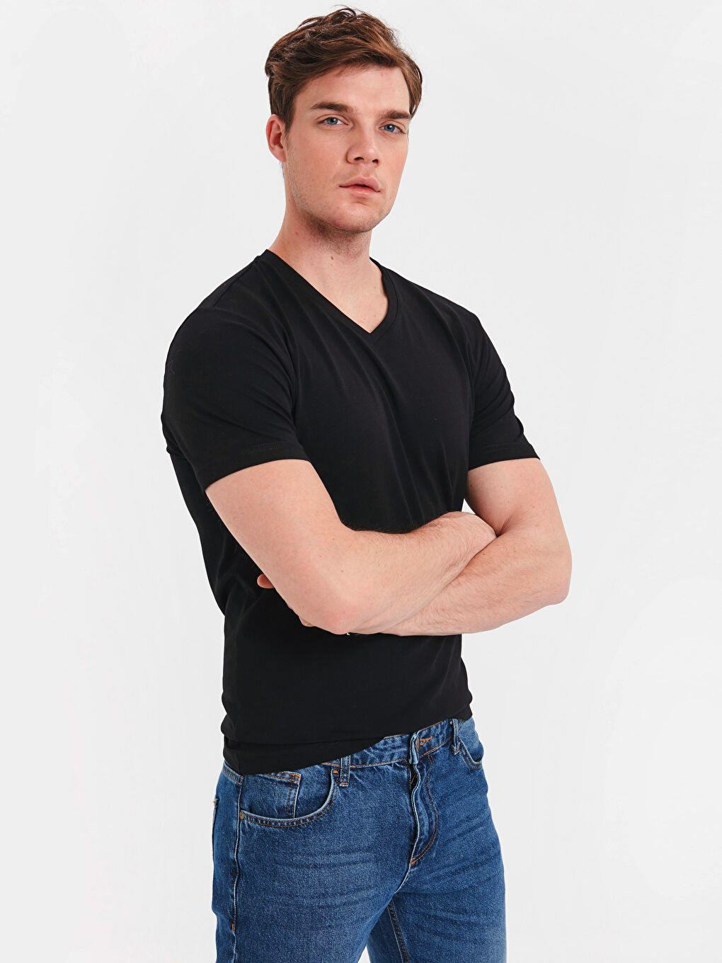 Хлопковая футболка с V-образным вырезом и короткими рукавами