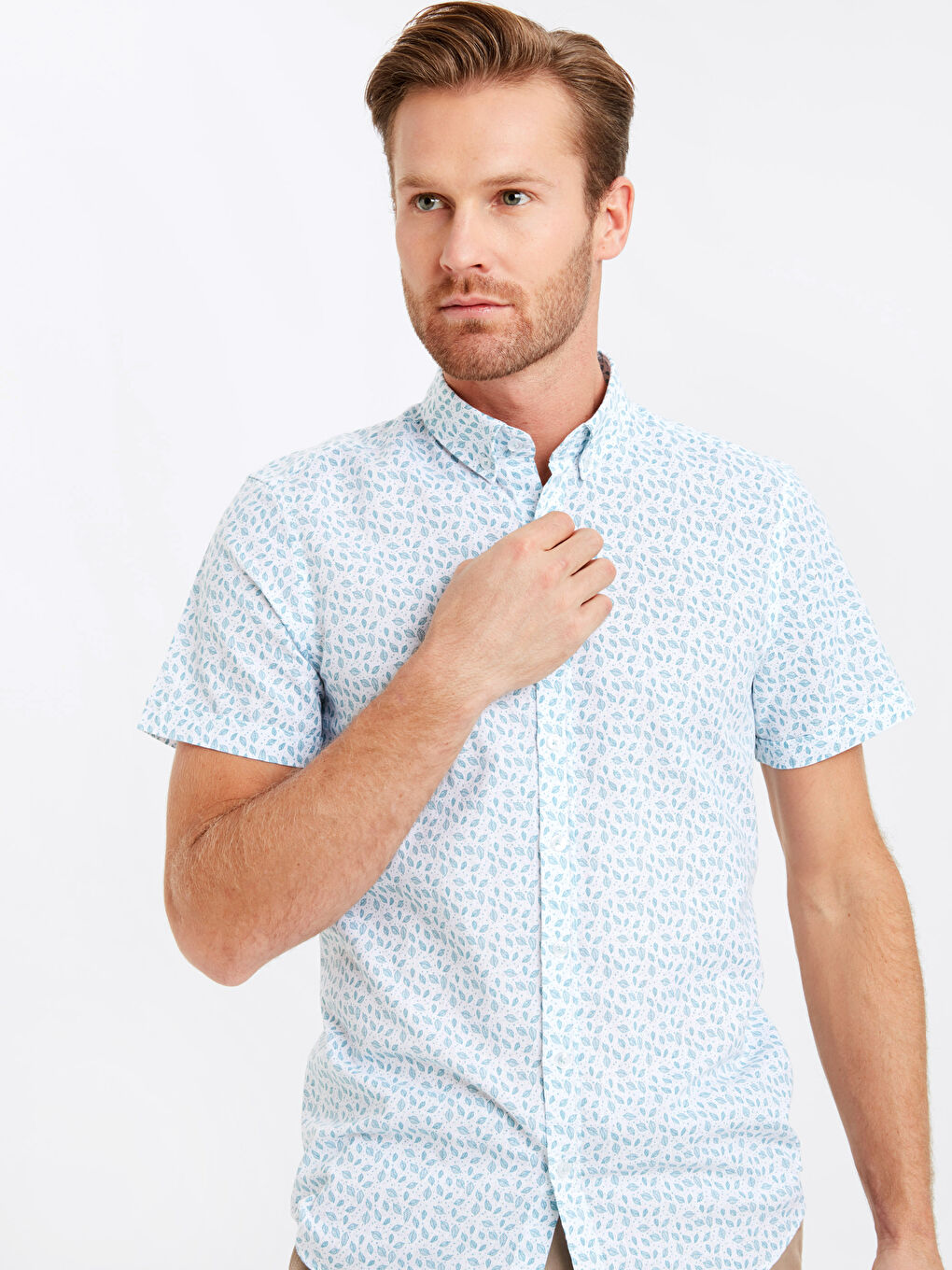 LCWAIKIKI Classic Slim Fit Short Sleeve Poplin Men's Shirt