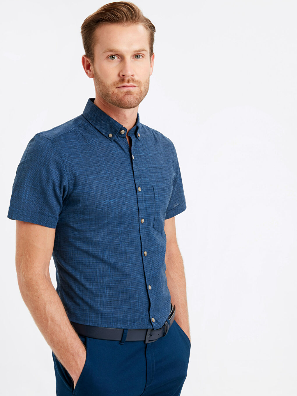 Чоловік ТЕМНО-СИНІЙ Сорочка