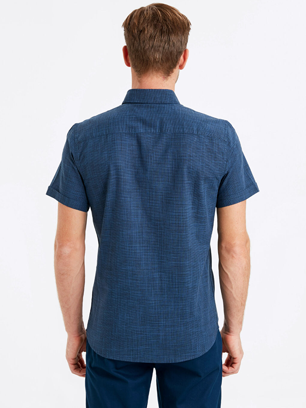 Чоловік ТЕМНО-СИНІЙ Сорочка-1