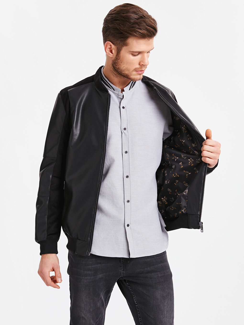 Siyah Sıyah Deri Görünümlü Mont-1