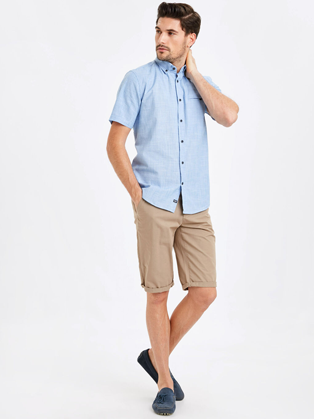 Поплінова чоловіча сорочка стандартного крою на короткий рукав-2