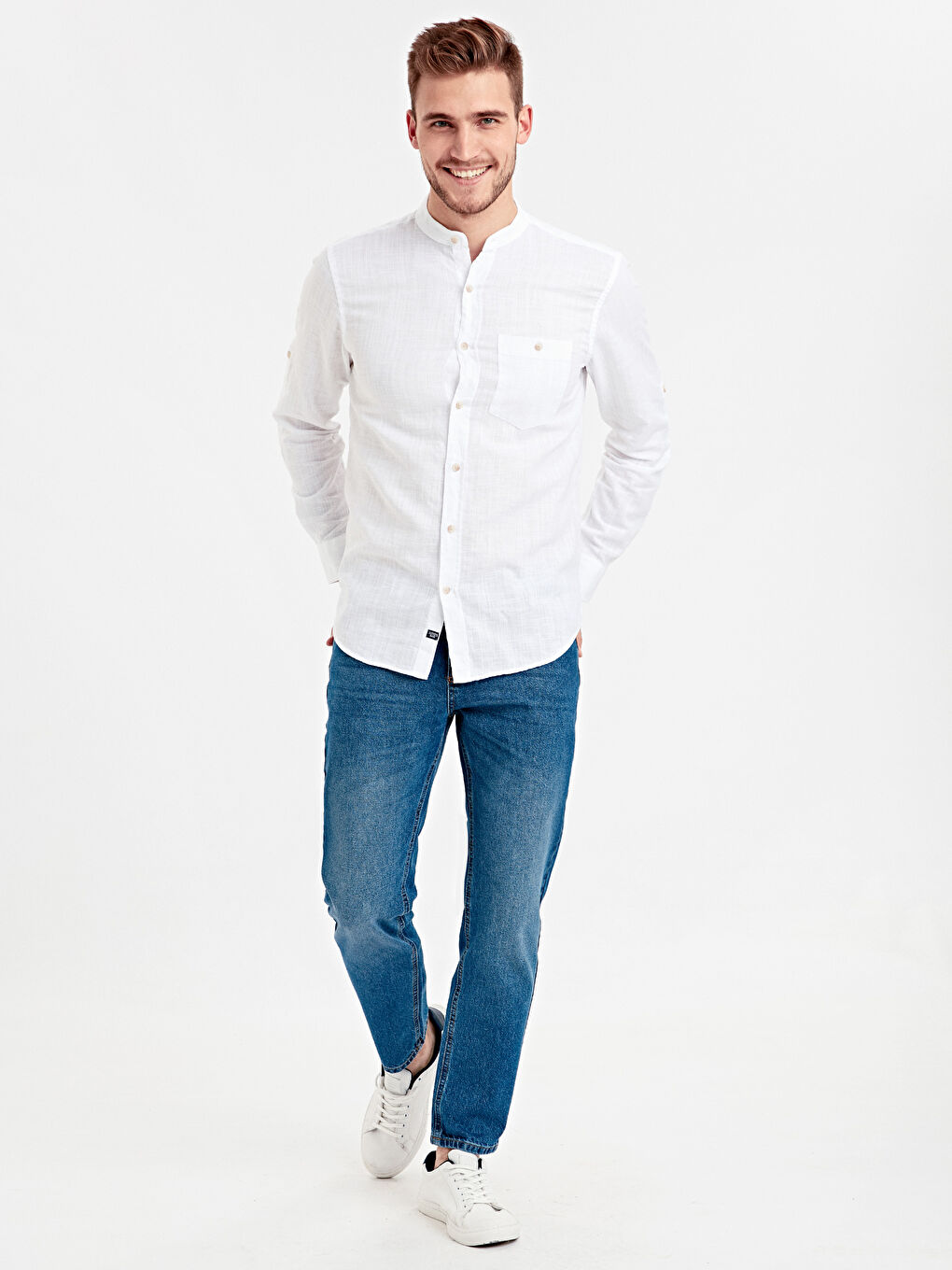 Beyaz Regular Fit Uzun Kollu Hakim Yaka Karışımlı Gömlek-3