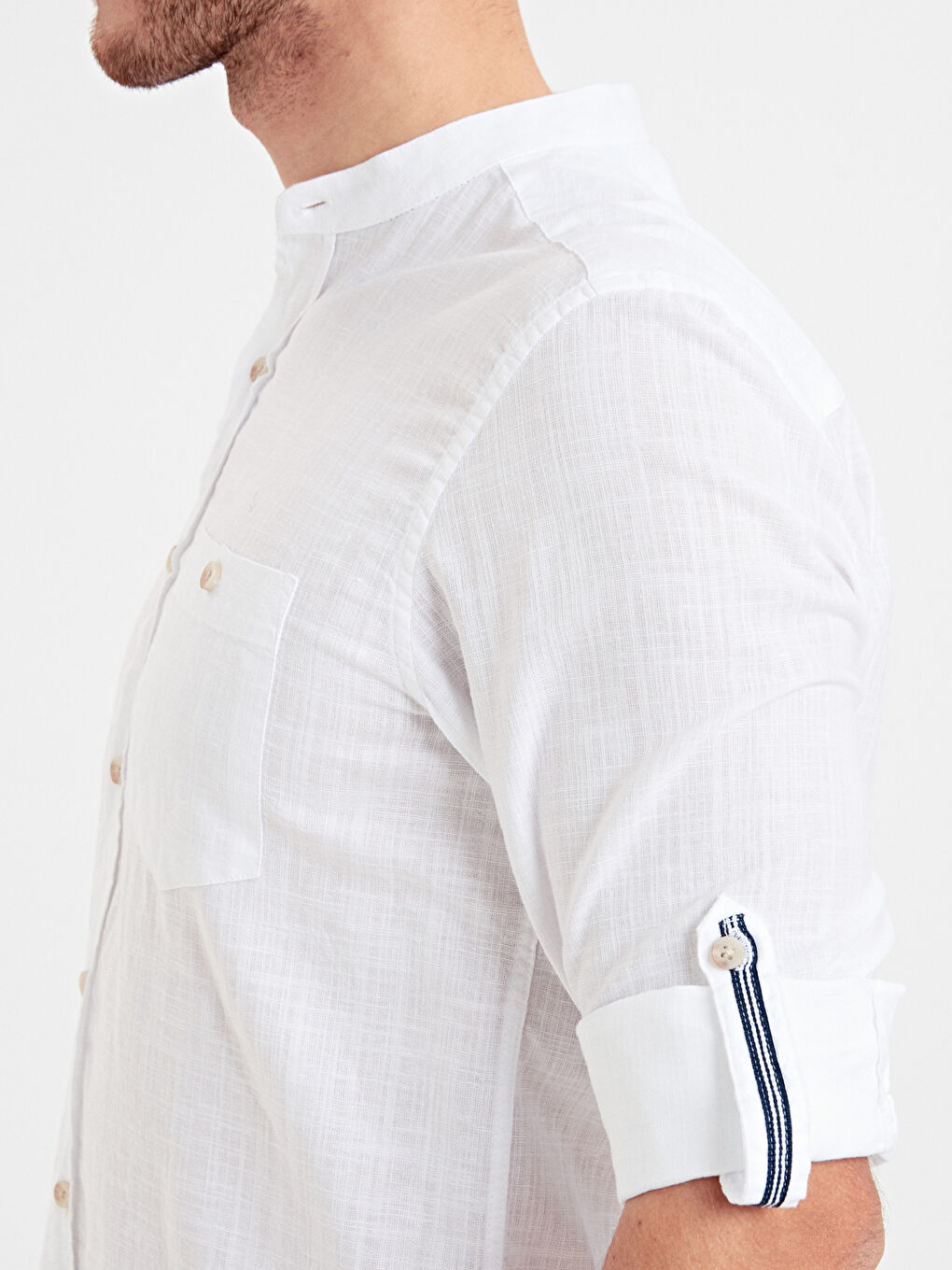 Beyaz Regular Fit Uzun Kollu Hakim Yaka Karışımlı Gömlek-4