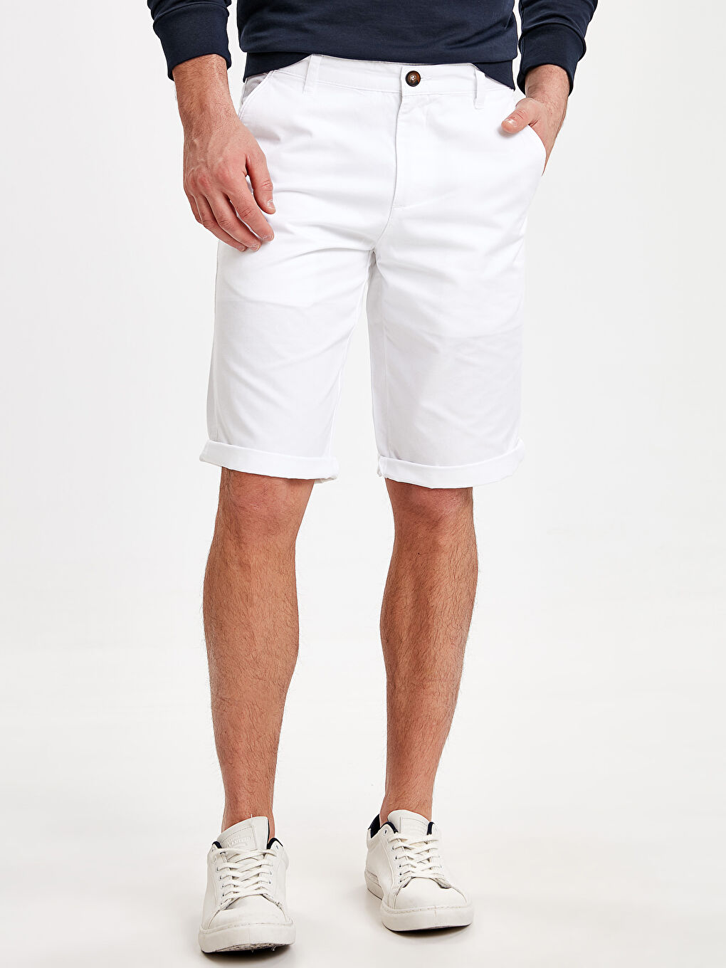 Parlak Beyaz Şort-1