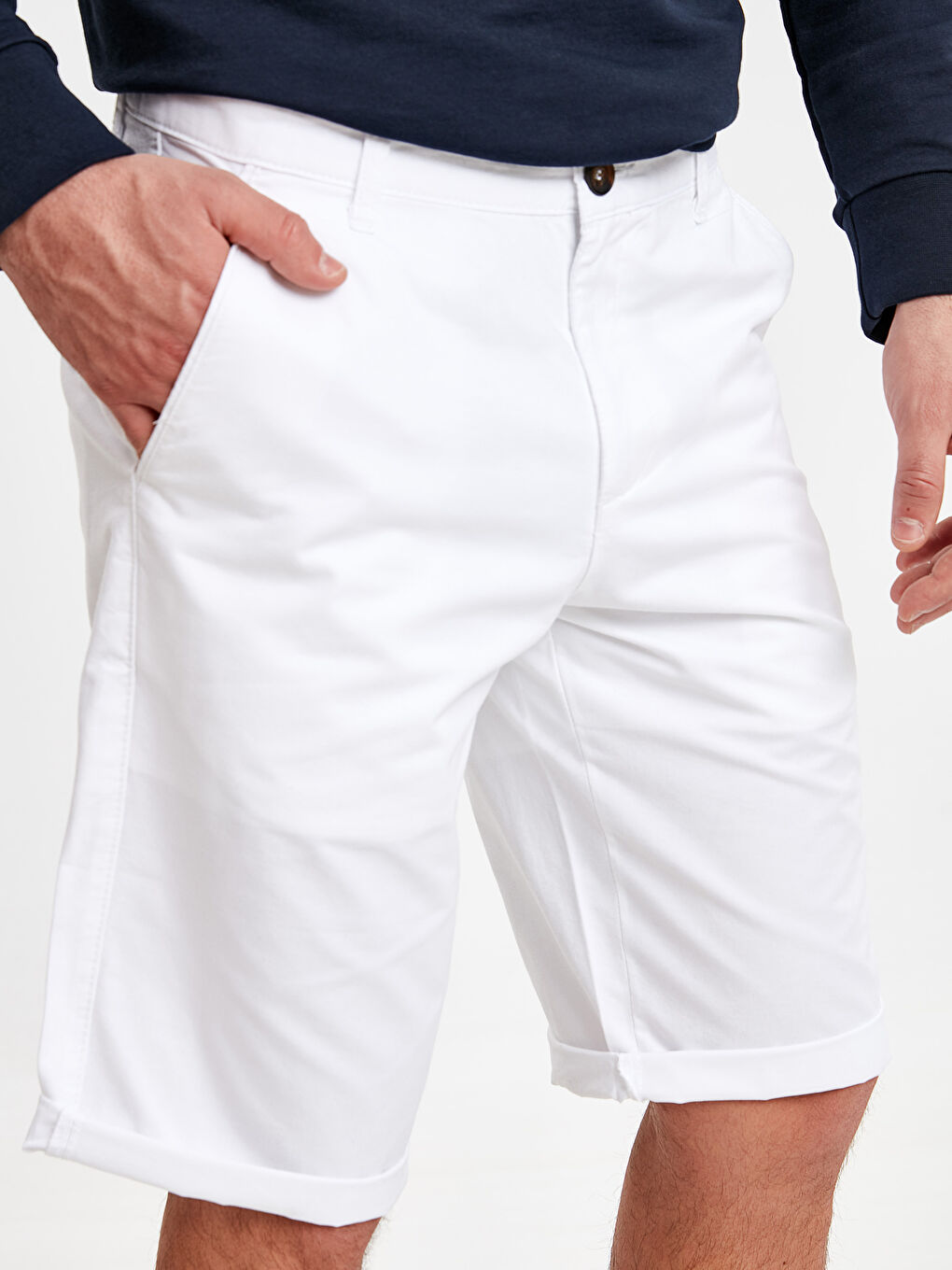 Parlak Beyaz Şort-3