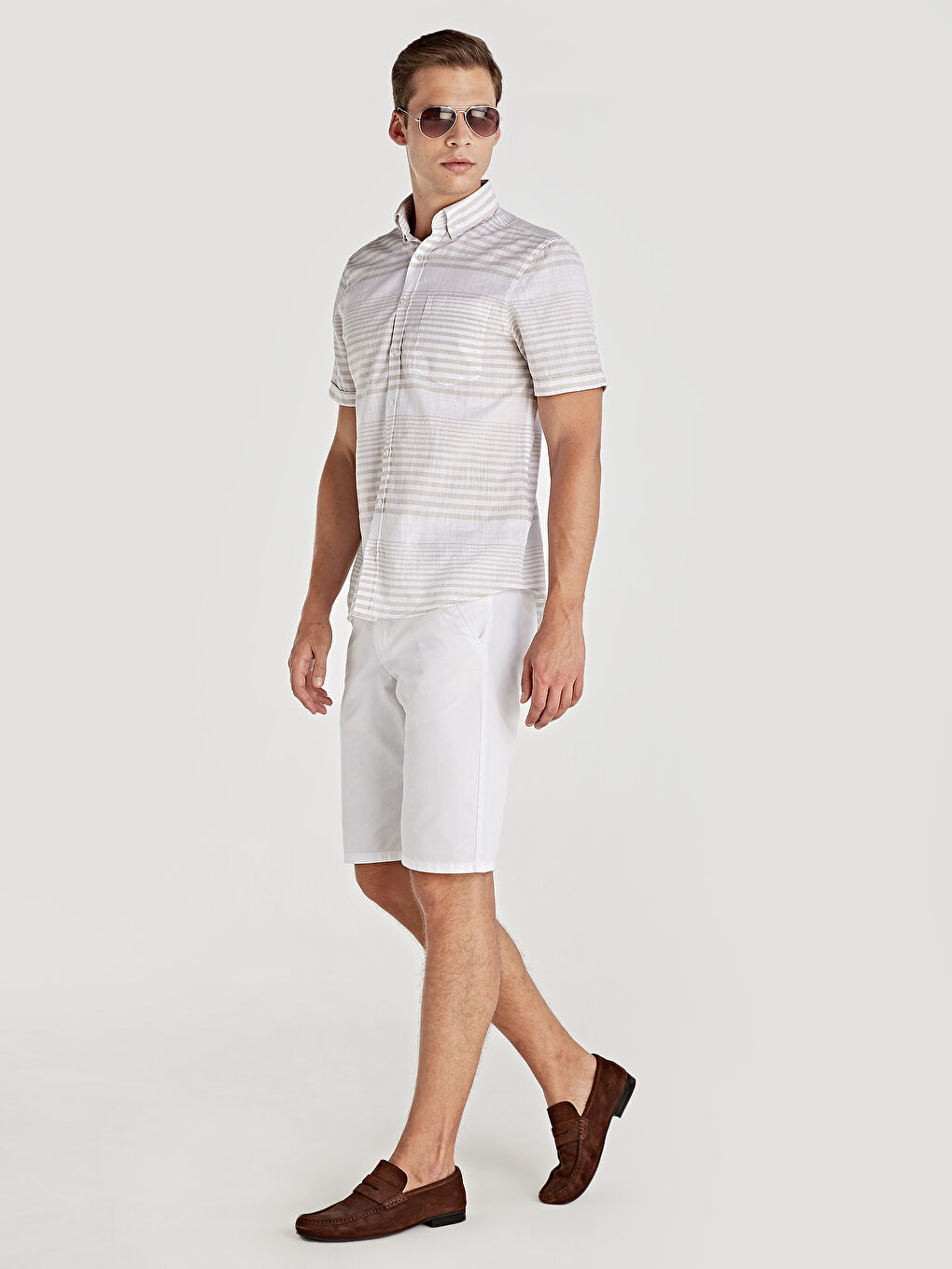 LCWAIKIKI Classic Regular Fit Twill Bermuda Shorts -9S7505Z8-E5X