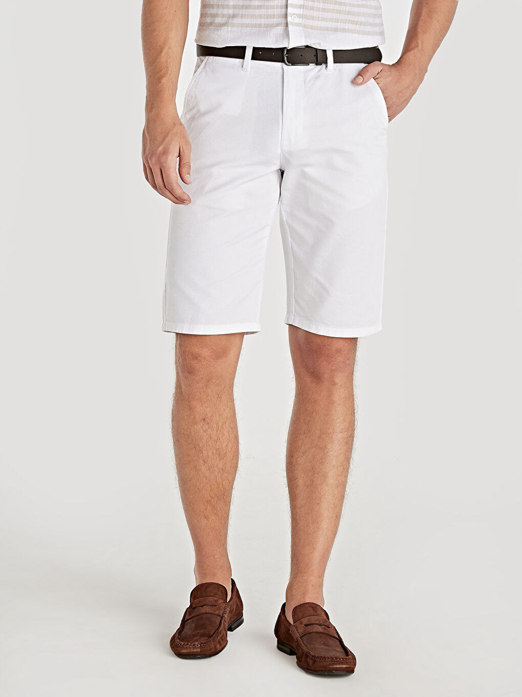 LCWAIKIKI Classic Regular Fit Twill Bermuda Shorts -9S7505Z8-E5X