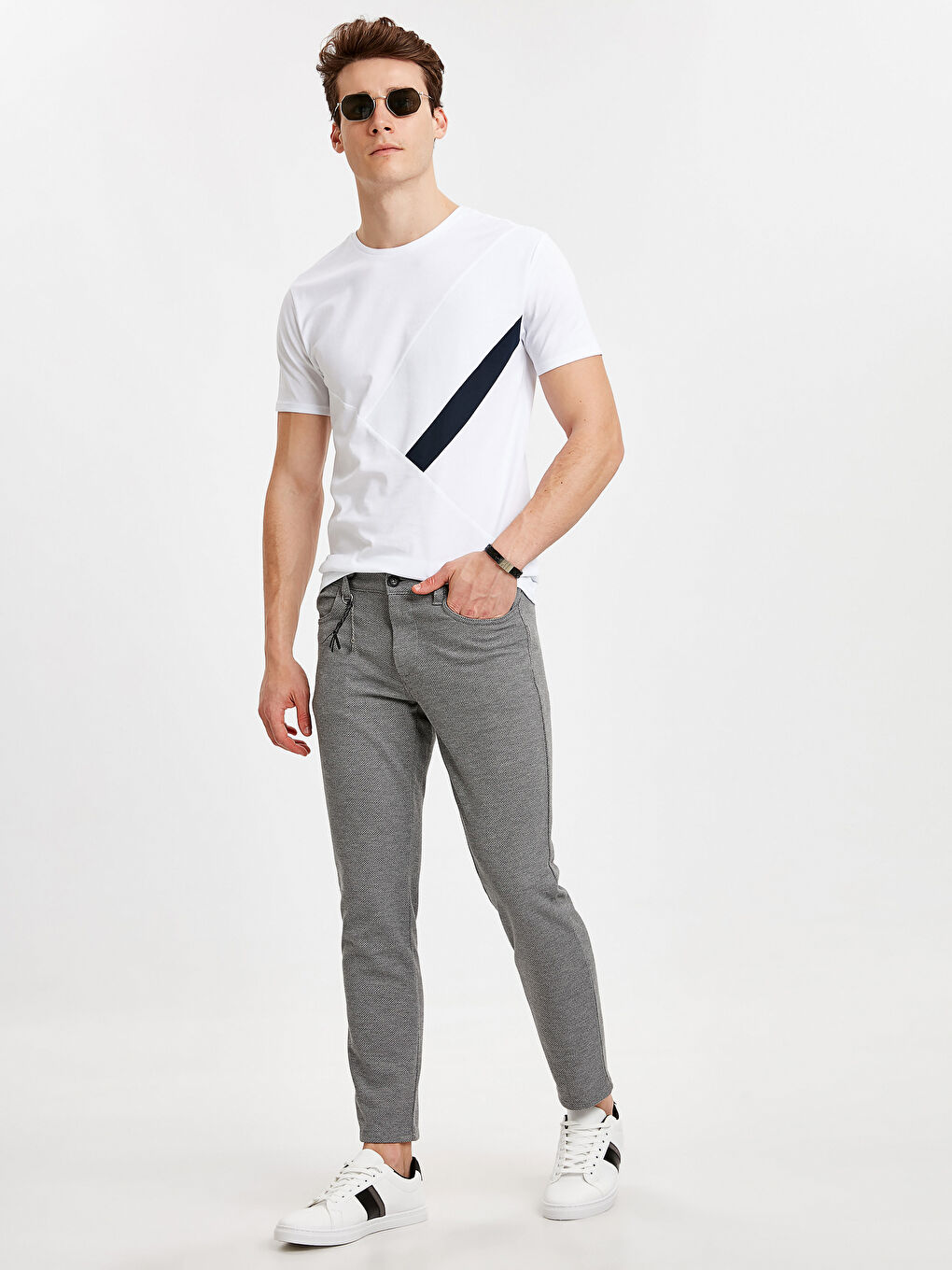 Чоловік БІЛИЙ Футболка-3