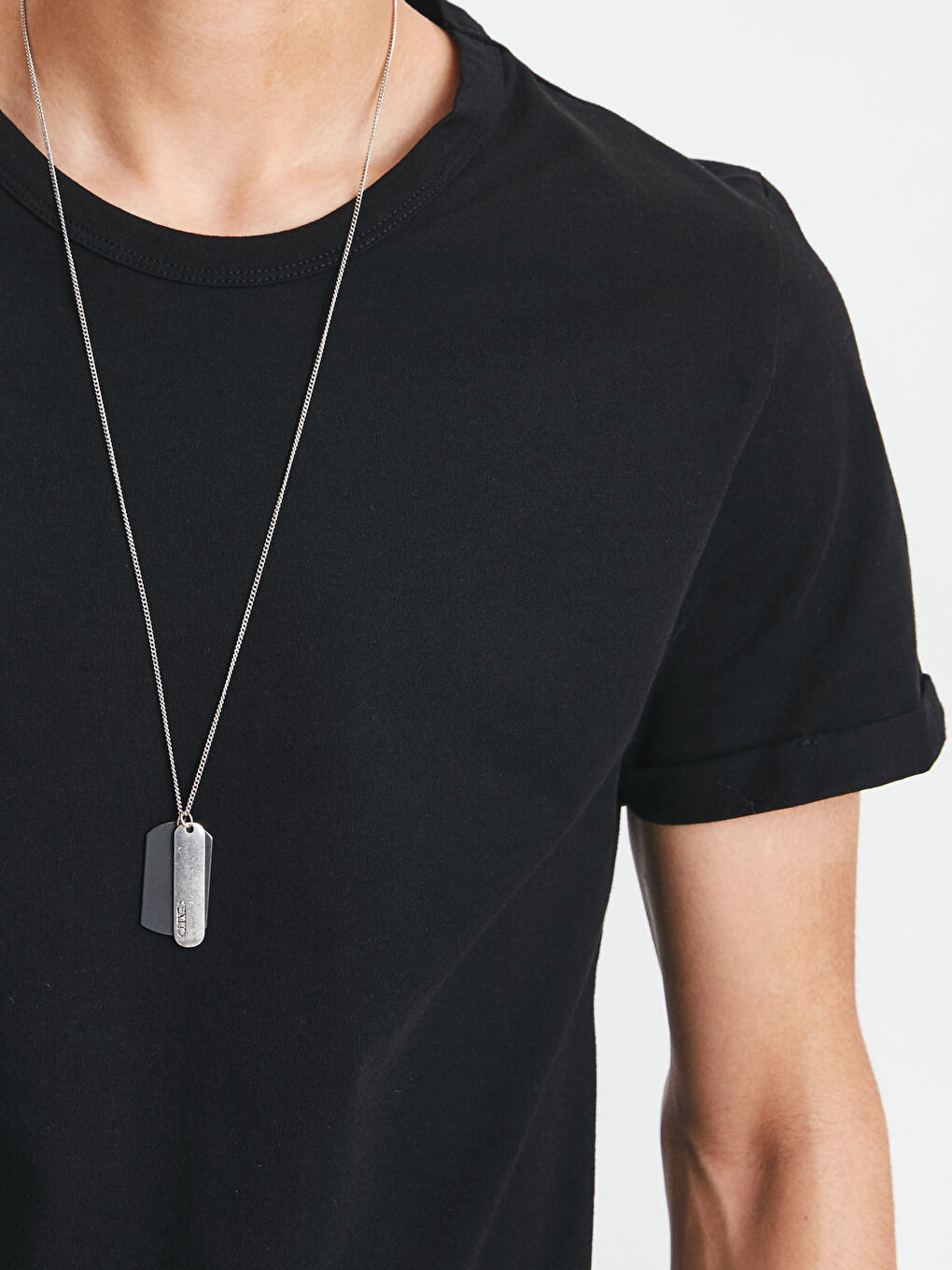 Siyah Bisiklet Yaka Kısa Kollu Basic Pamuklu Tişört-3