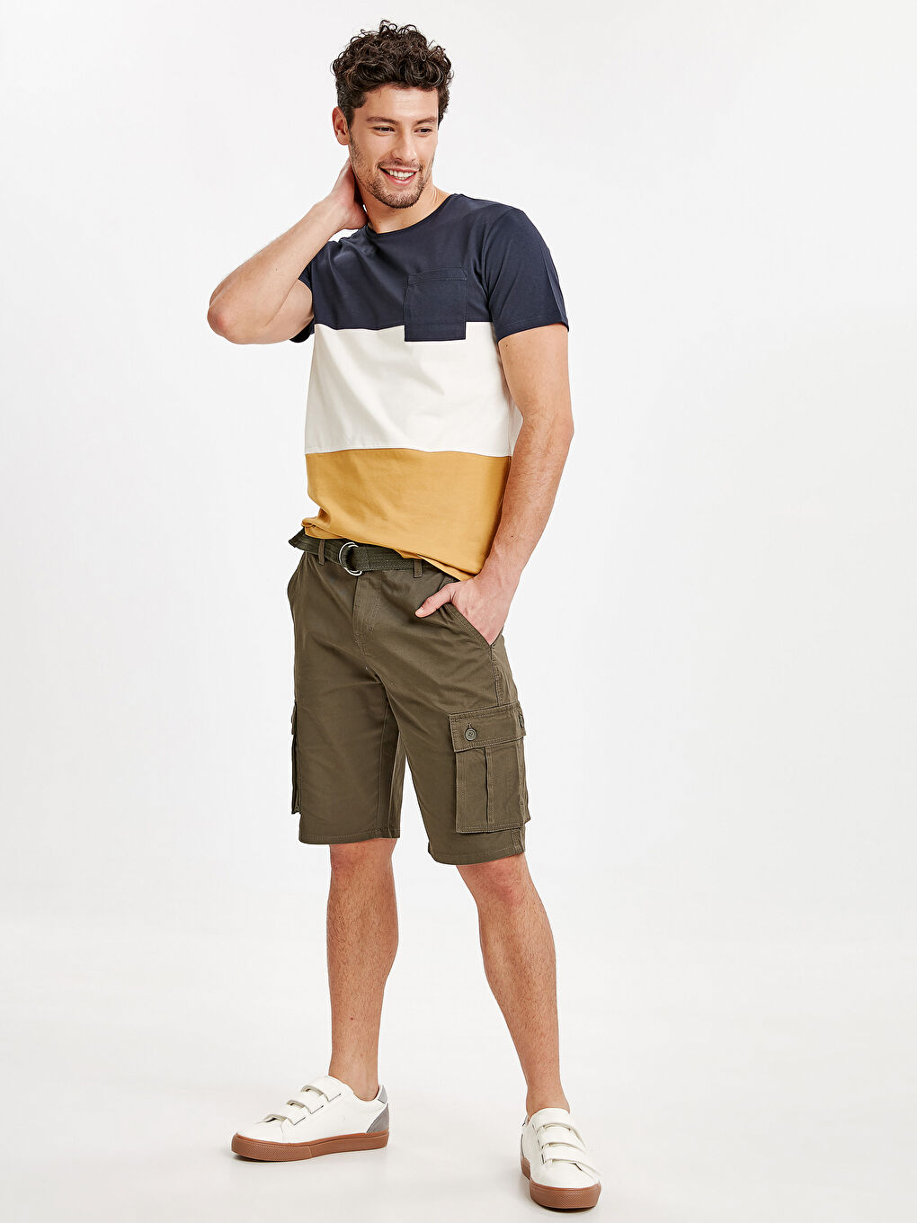 Man KHAKI Cargo Shorts