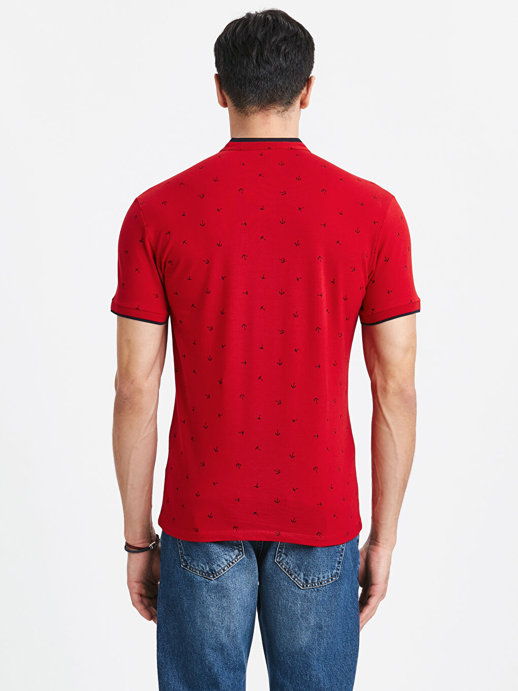 Kırmızı Tişört-1