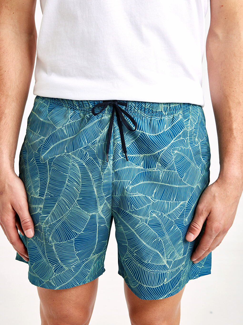 Yeşil Kısa Boy Baskılı Erkek Deniz Şortu-5
