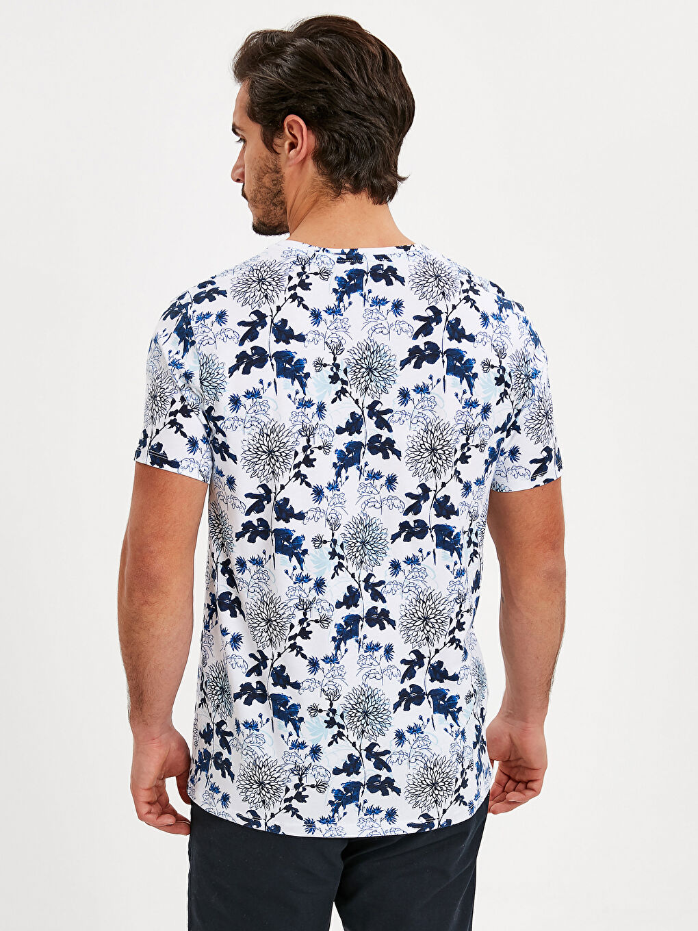 Beyaz Bisiklet Yaka Çiçek Baskılı Kısa Kollu Tişört Baba Oğul Kombini-1